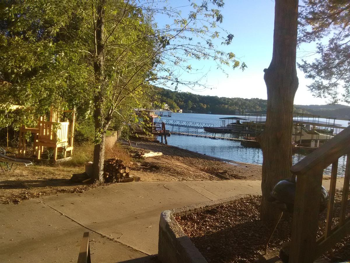 Wilsons On The Lake Hotel Camdenton Exterior foto